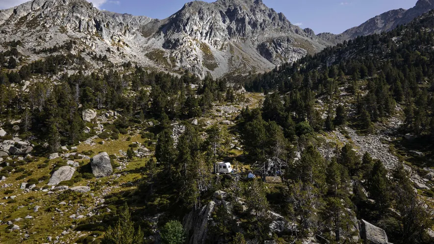 La ubicación única del valle del Madriu-Perafita-Claror, en pleno corazón de los Pirineos, así como su ....
